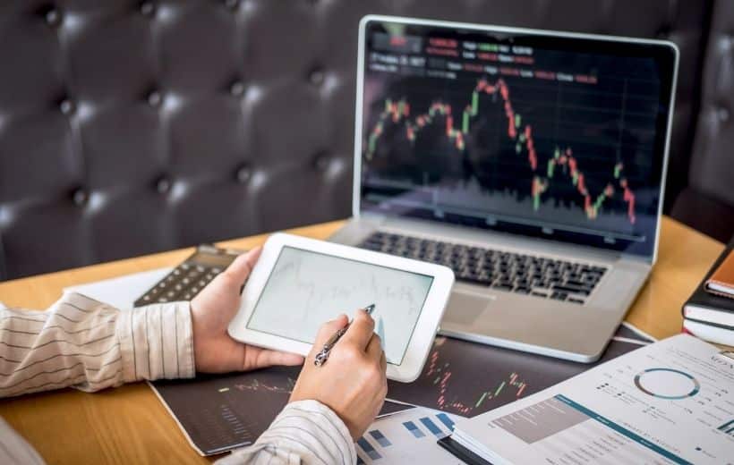 Lacking Awareness of Financial Markets