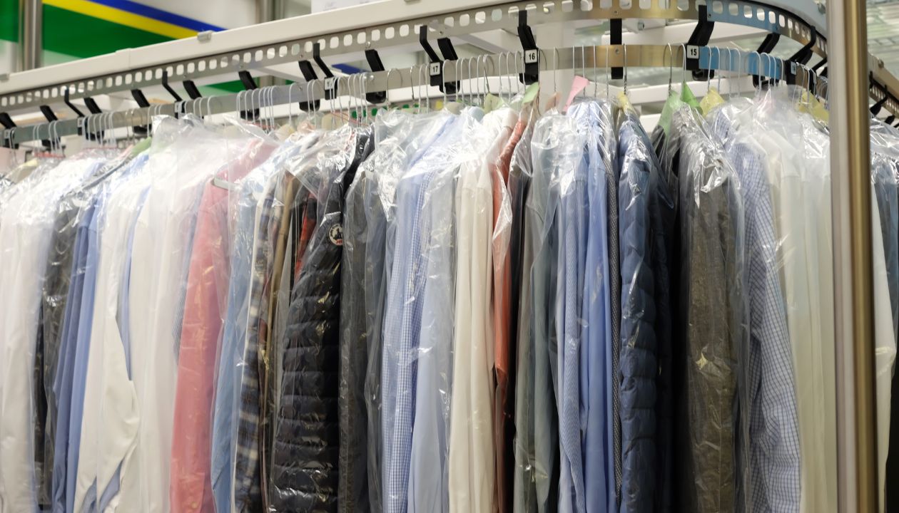 Top 10 Cheapest Dry Cleaners Near You 