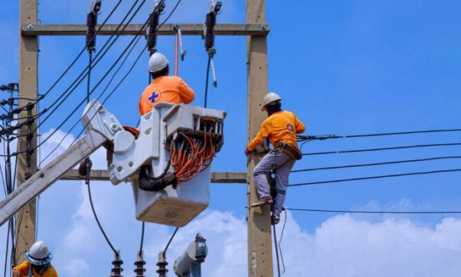 Electrical Lineman
