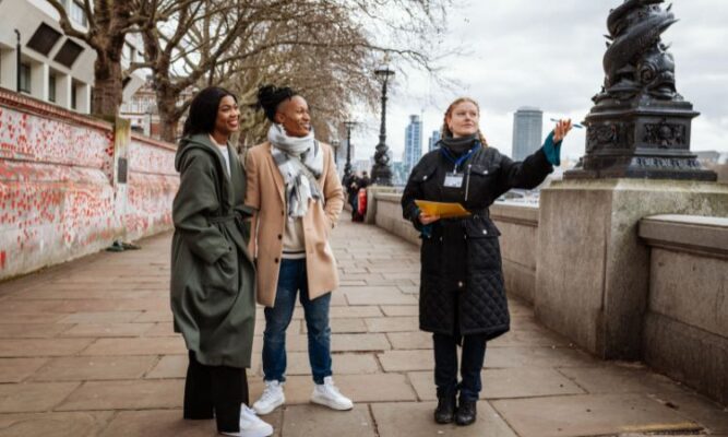 part time jobs for college students
Tour Guide